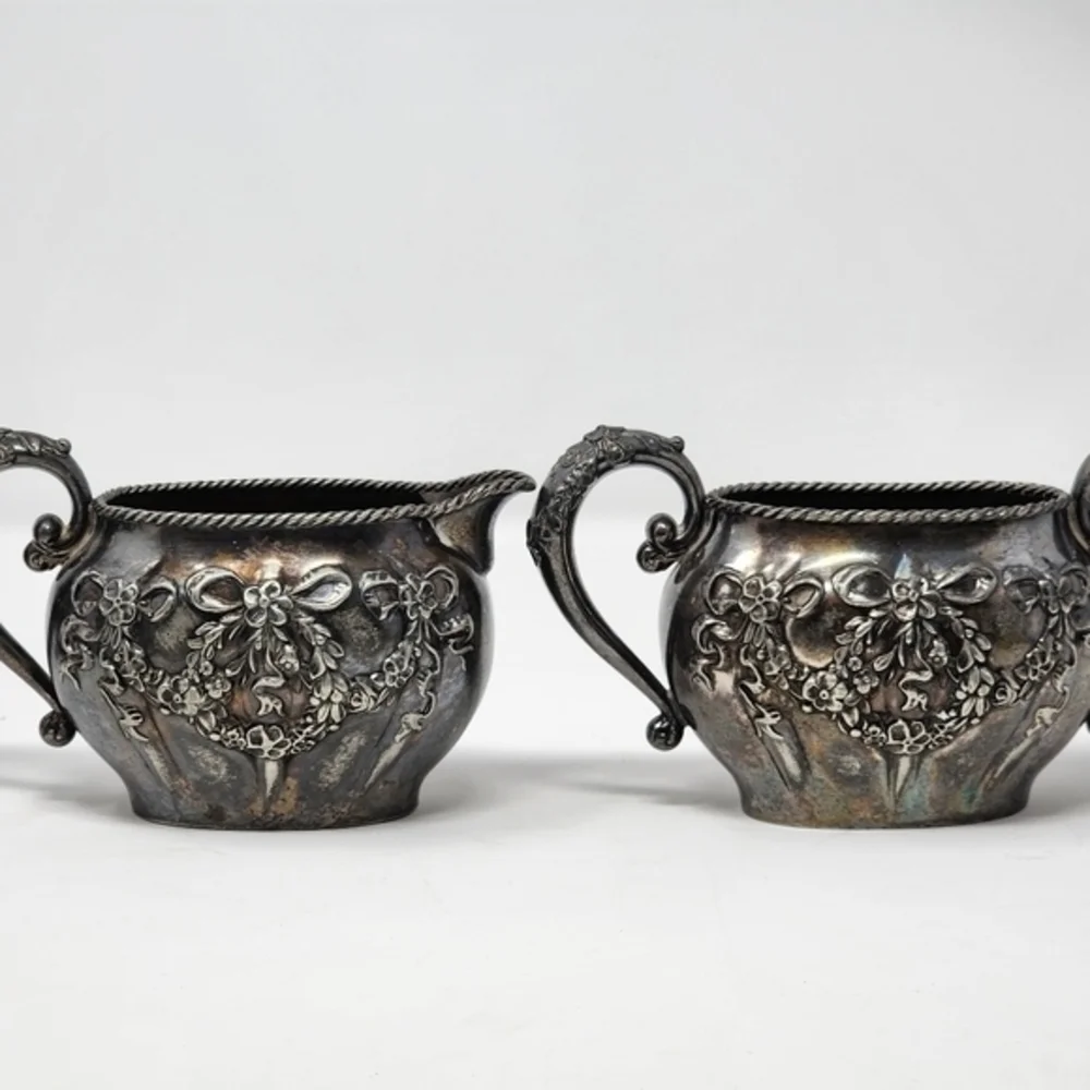 Vintage Made And Plate Guaranteed By James W Tufts Boston Mass Sugar &‎ Creamer